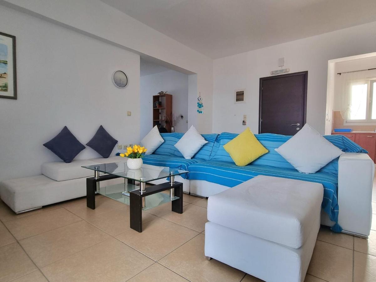 Zafeiris Apartments Livadia  Екстериор снимка