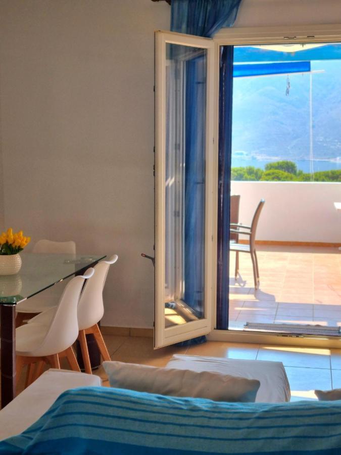 Zafeiris Apartments Livadia  Екстериор снимка